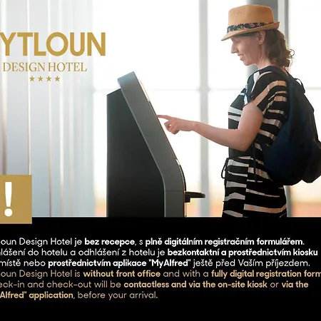 Pytloun Design Self Check-in