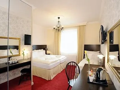 Szálloda Pytloun Design Self Check-in 4*