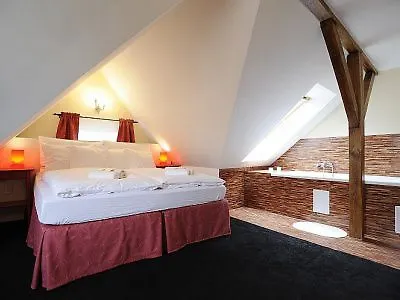 Pytloun Design Self Check-in Hotel Liberec